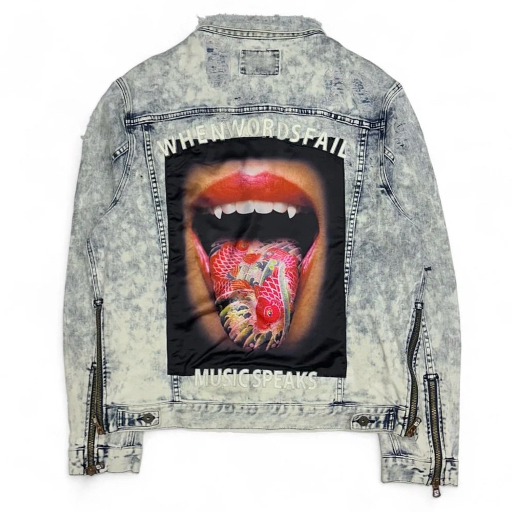 CULT OF INDIVIDUALITY (LIGHT BLUE MUSIC SPEAK DENIM JACKET)
